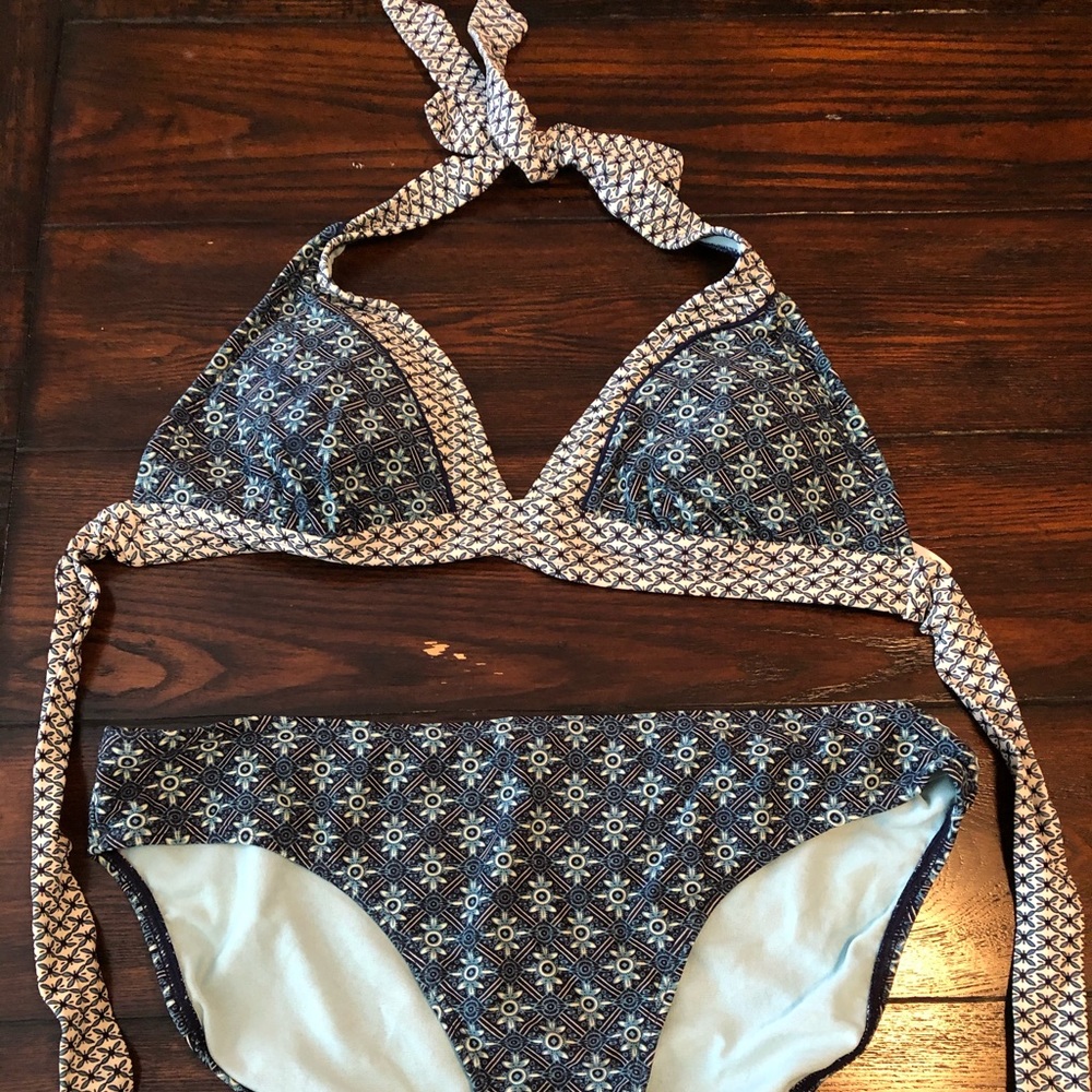 Athleta bikini top